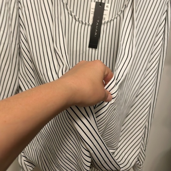 NWT draped T Tahari blouse - Picture 10 of 10